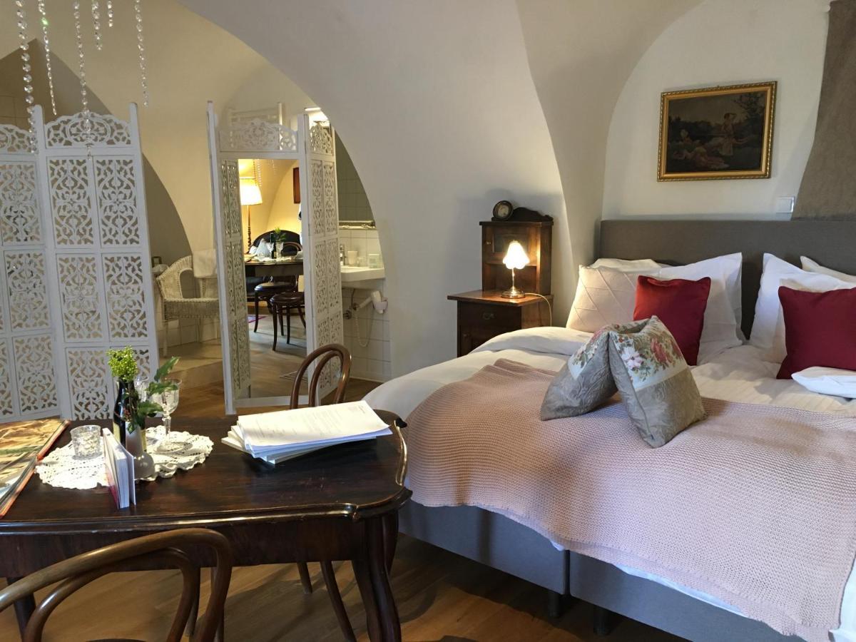 Gasthof Zum Goldenen Anker Hainburg an der Donau Zewnętrze zdjęcie